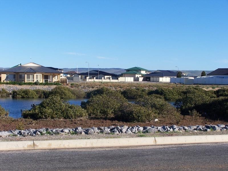 2 Morialta Drive, Tumby Bay SA 5605