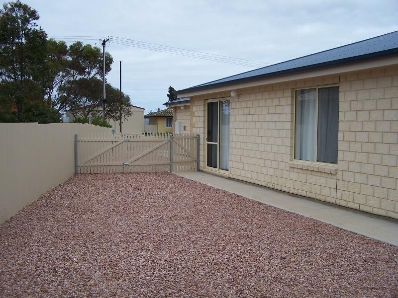 11 Thompson Street, Tumby Bay SA 5605