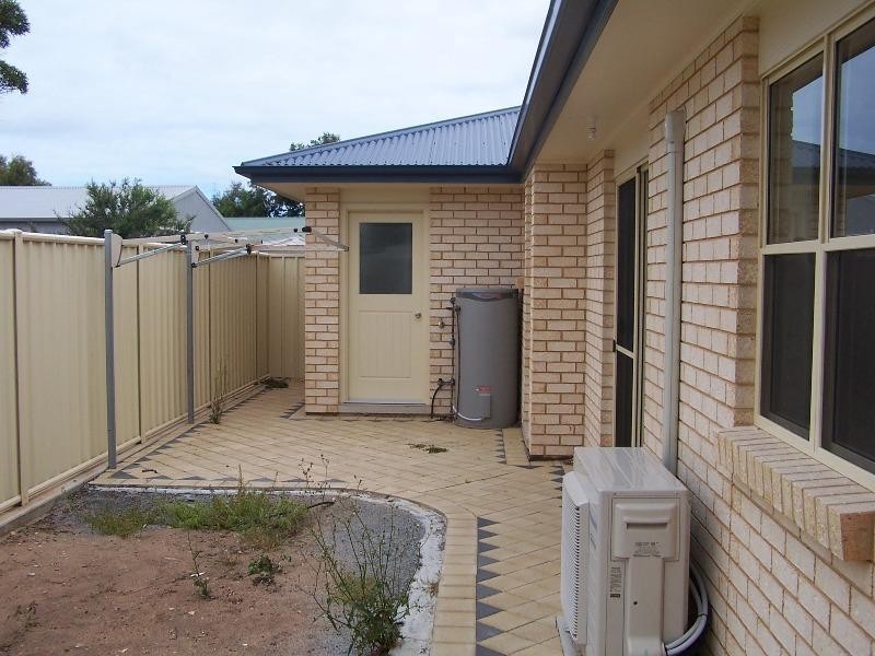 5 Robert Street, Tumby Bay SA 5605