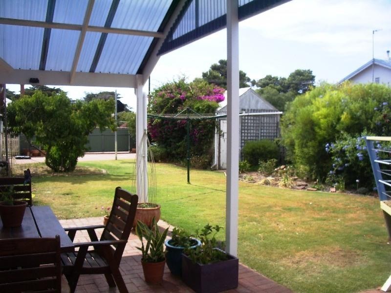 2 Lawrie Street, Tumby Bay SA 5605