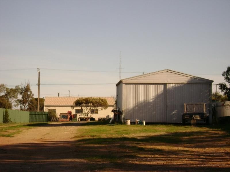 40 High St/ 39 First St, Arno Bay SA 5603