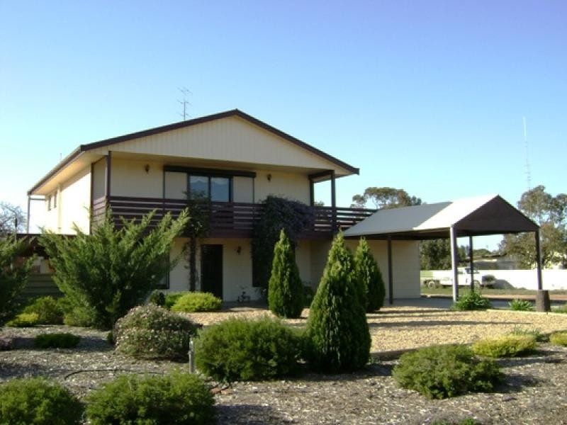 50 Lincoln Highway, Cowell SA 5602