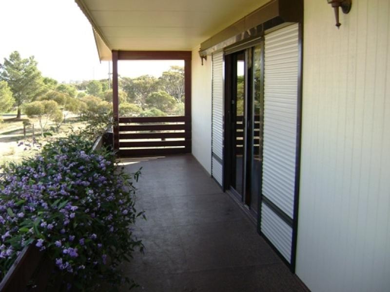 50 Lincoln Highway, Cowell SA 5602