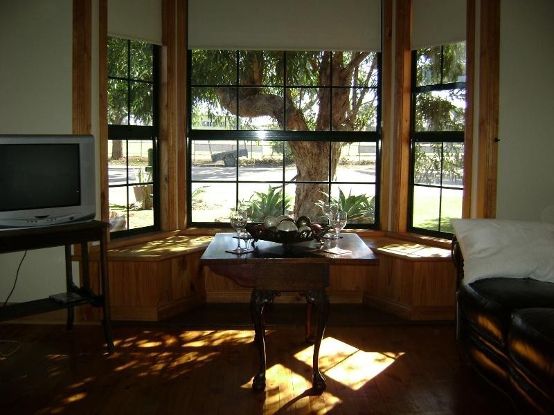 11 Airport Road, Cleve SA 5640