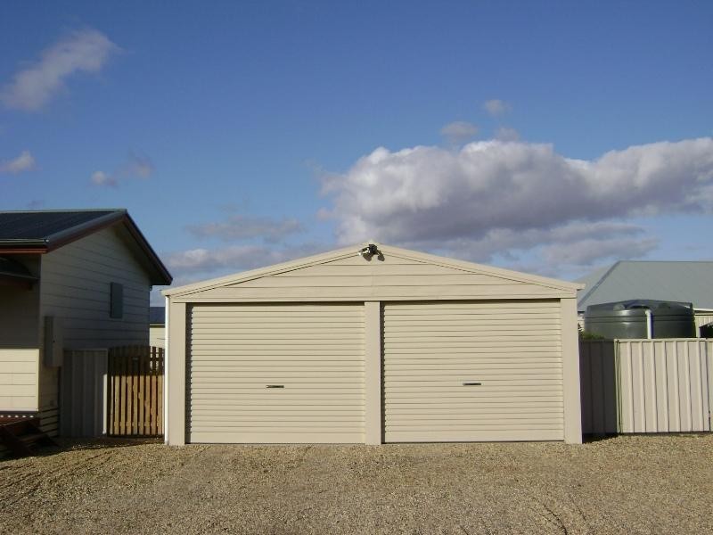 6 Cleve-Arno Bay Rd, Cleve SA 5640