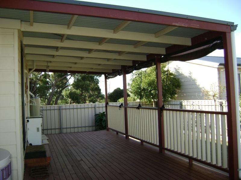 6 Cleve-Arno Bay Rd, Cleve SA 5640