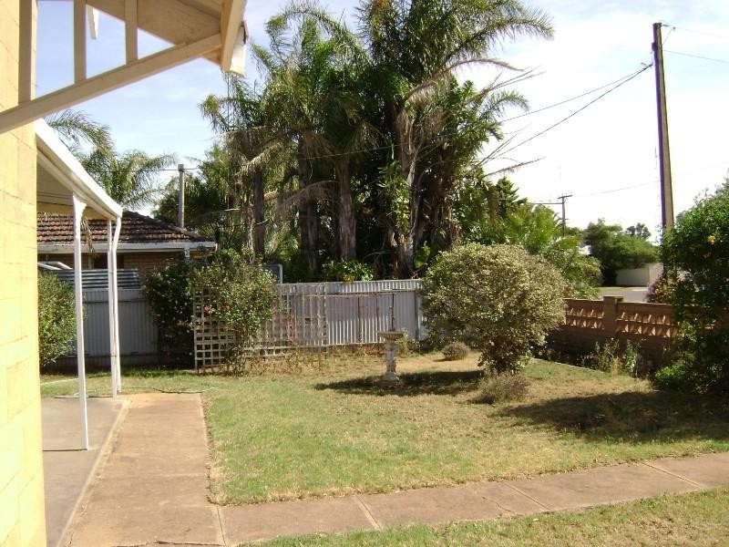 29 Third St, Cleve SA 5640