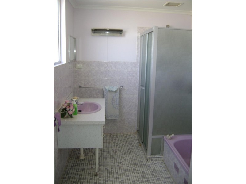 29 Third St, Cleve SA 5640