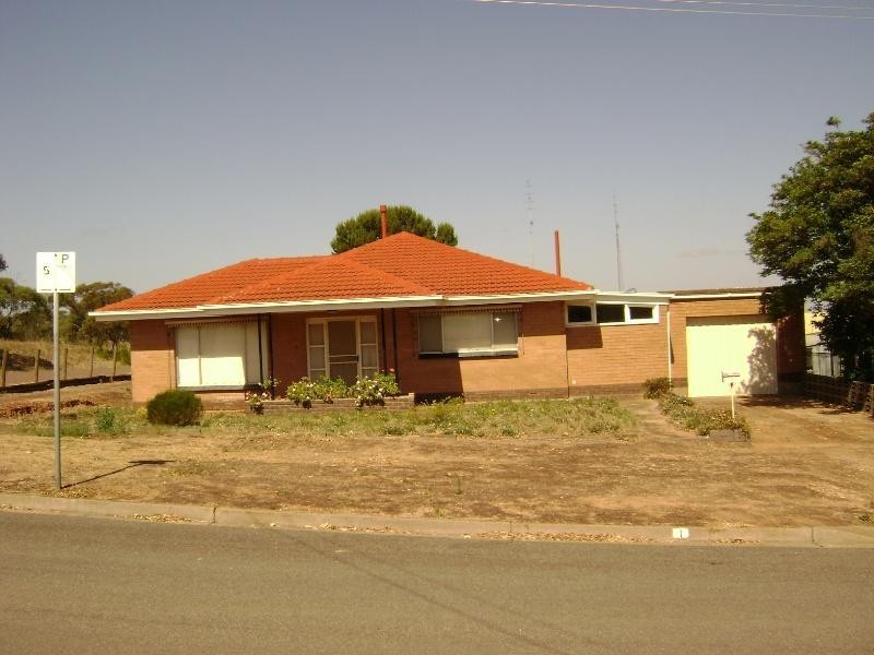 1 Fourth Street, Cleve SA 5640