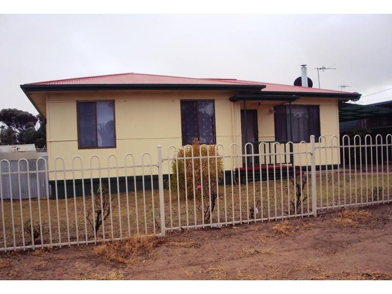 17 TONKIN STREET, Ceduna SA 5690