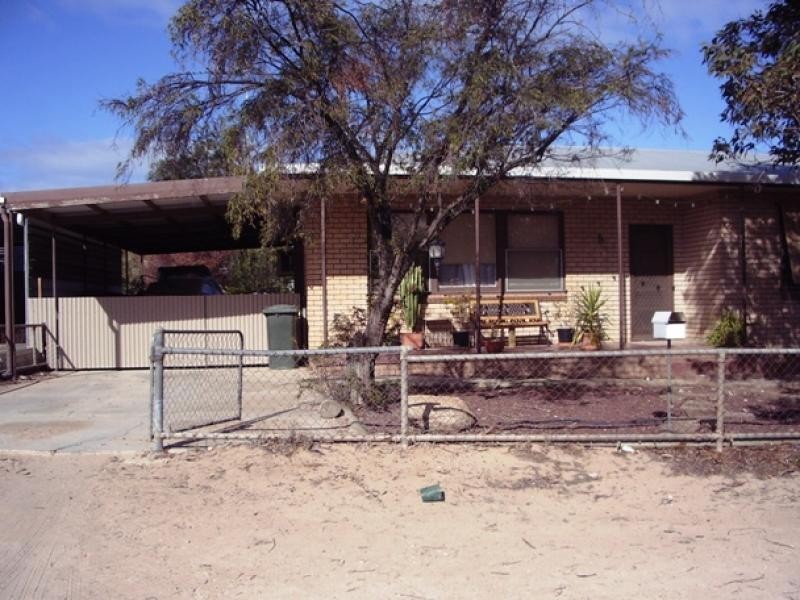 4 Tonkin Street, Ceduna SA 5690