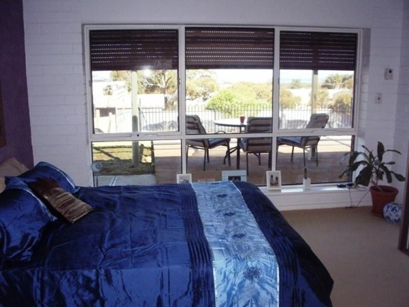 8 May Crescent, Ceduna SA 5690