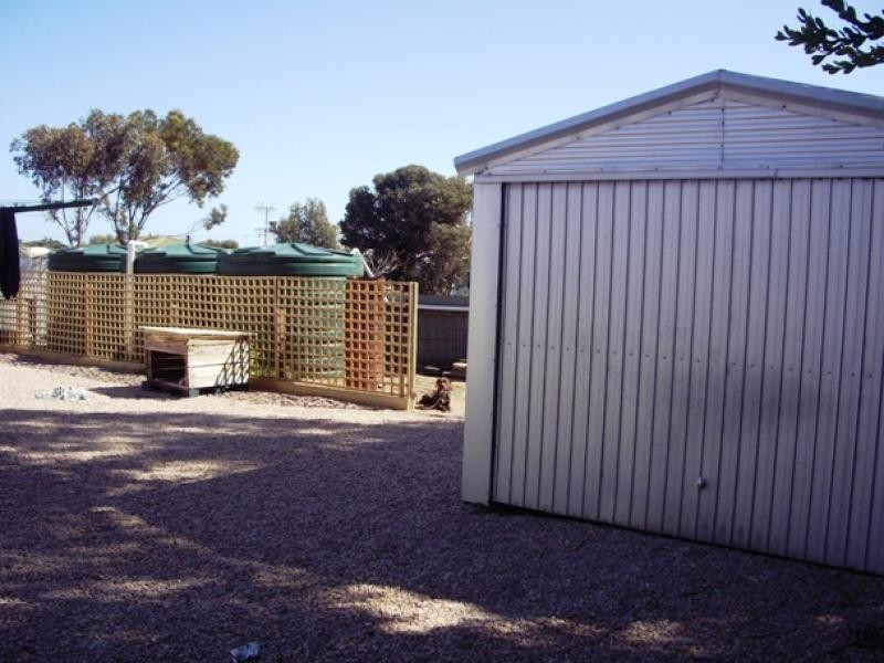 17 Mueller Street, Ceduna SA 5690