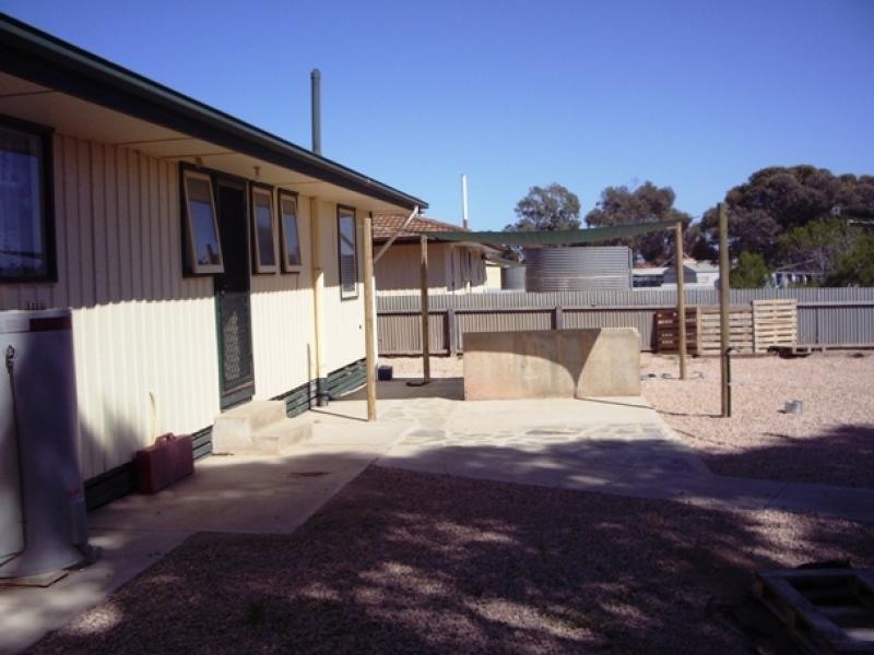 17 Mueller Street, Ceduna SA 5690