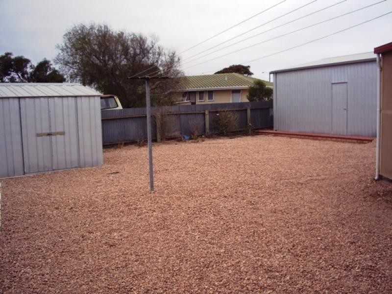 4 Handtke Drive, Ceduna SA 5690