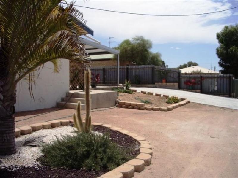 Unit 2/1 Penna Street Thevenard, Ceduna SA 5690
