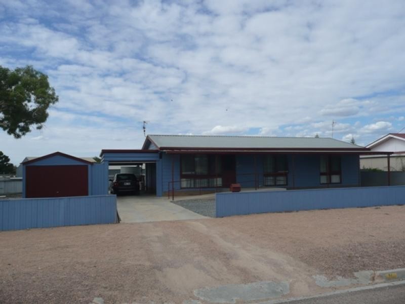 16 Murat Terrace, Ceduna SA 5690