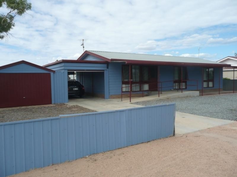 16 Murat Terrace, Ceduna SA 5690