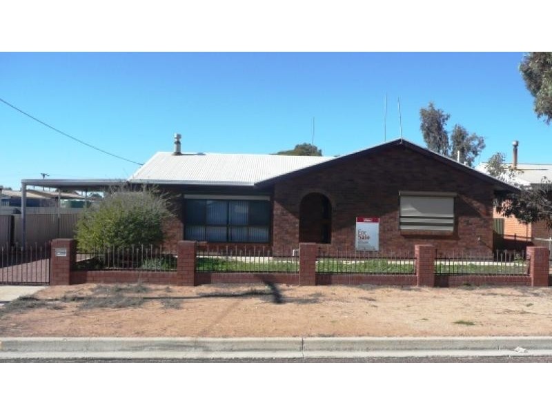 18 George Street, Ceduna SA 5690
