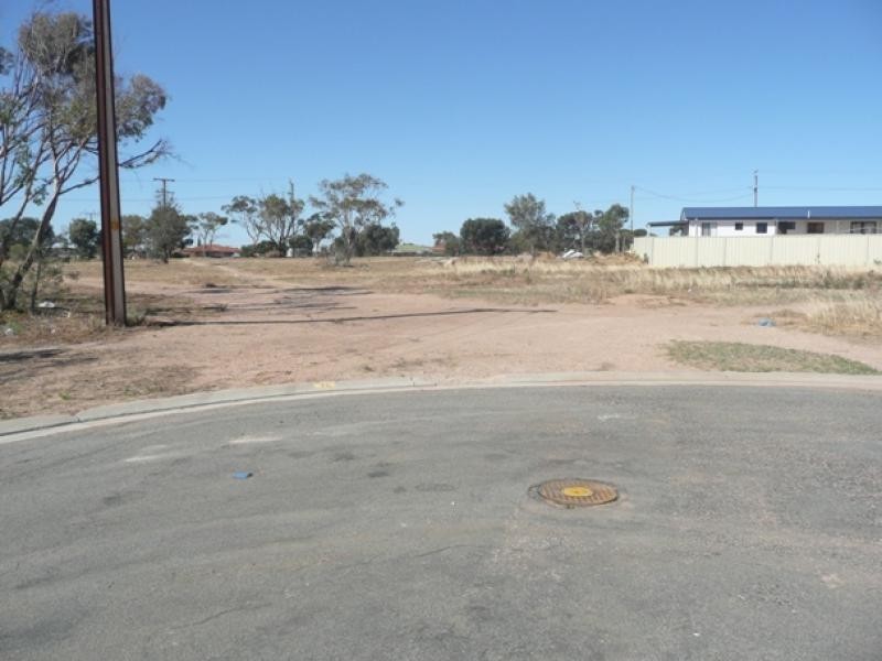 16 Chandler Cresent, Ceduna SA 5690