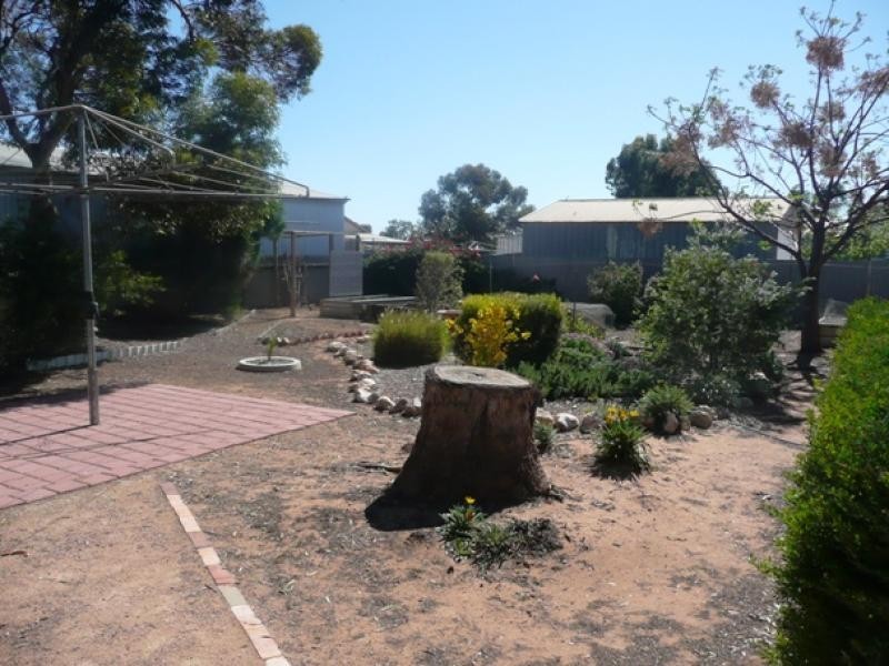 17 Lambeff Street, Ceduna SA 5690