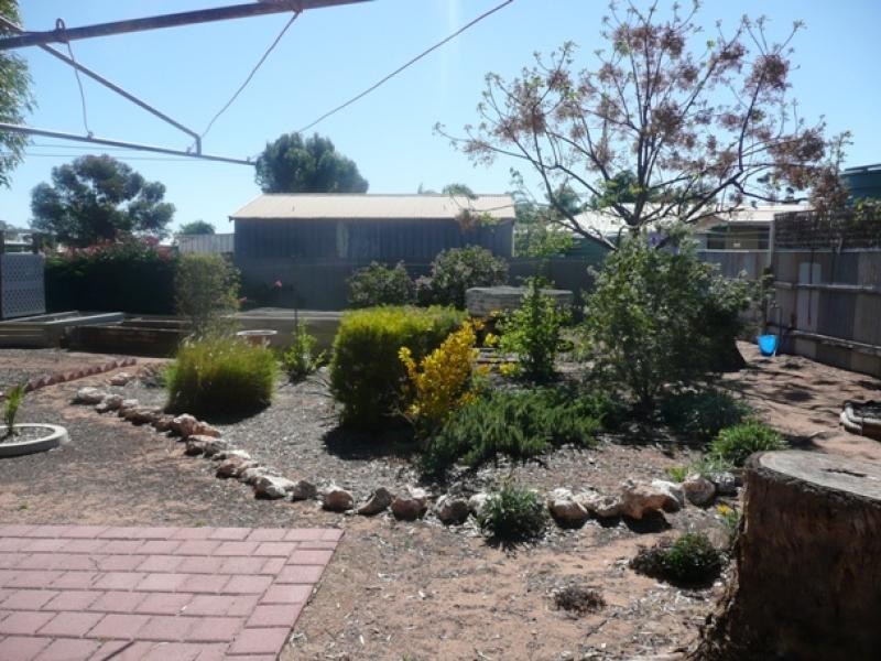 17 Lambeff Street, Ceduna SA 5690