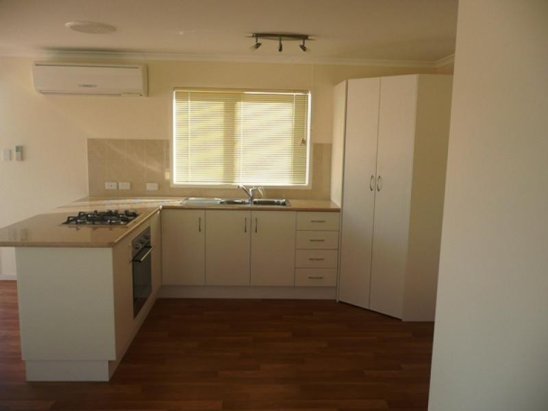 11 Chandler Crescent, Ceduna SA 5690