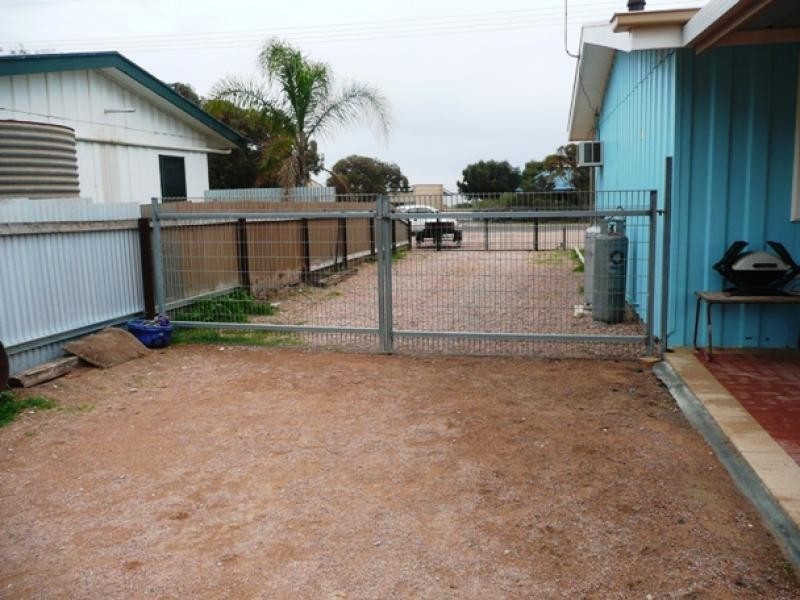 24 Will Street Thevenard, Ceduna SA 5690