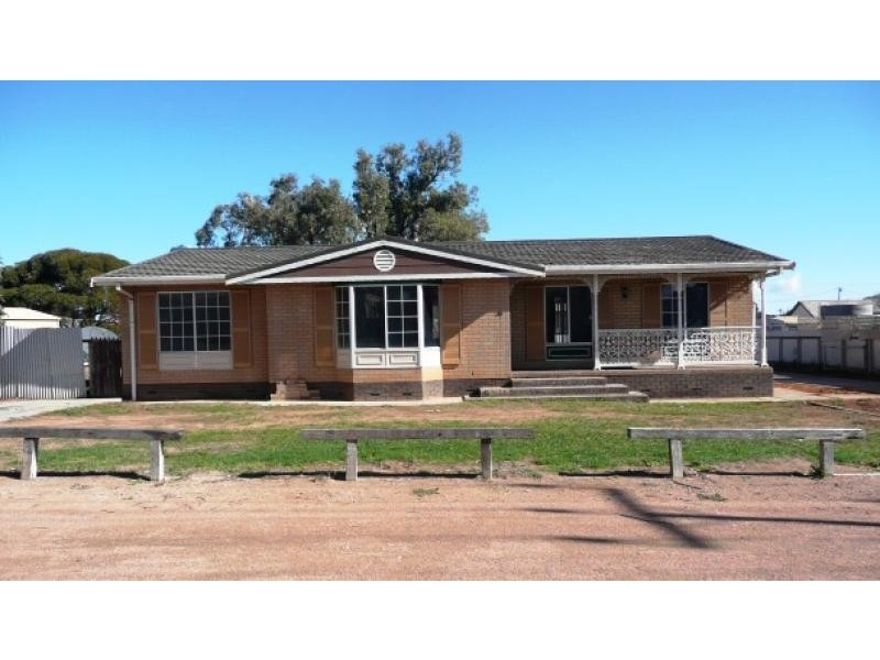 38 Collins Street, Ceduna SA 5690
