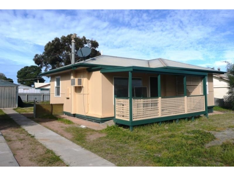 8 Tonkin Street, Ceduna SA 5690