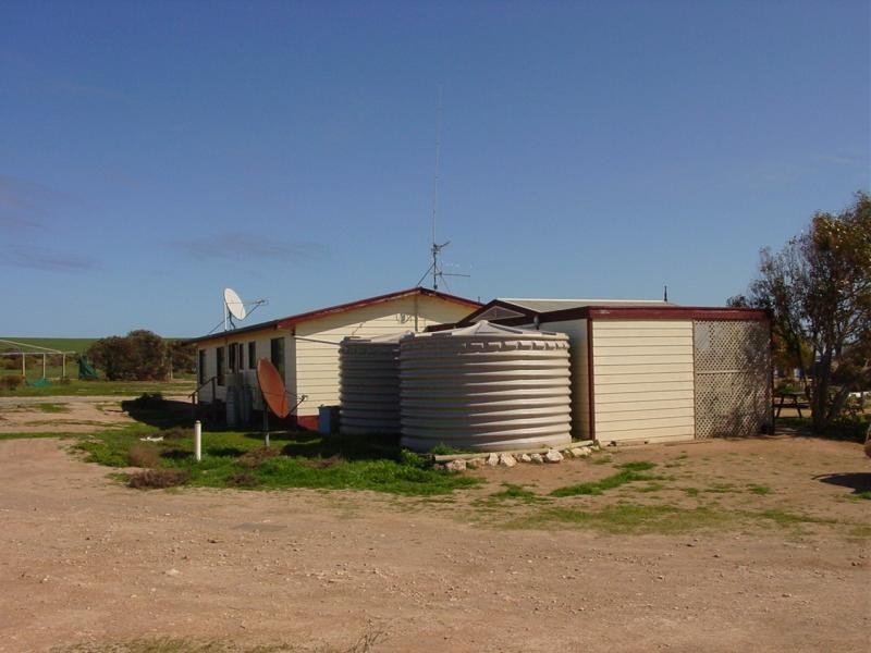 16 West Tce., Sceale Bay SA 5680