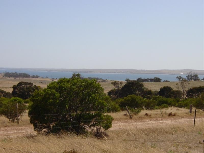 1 WOODLAWN DRIVE, Streaky Bay SA 5680