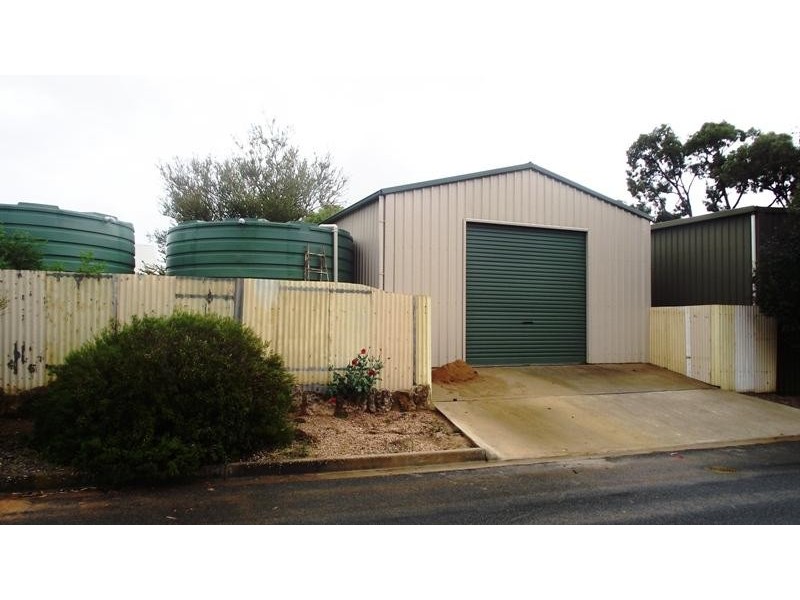 11 Bockelberg Street, Streaky Bay SA 5680