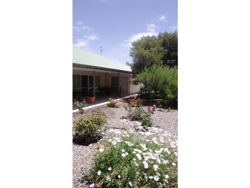 2 Elizabeth Street, Streaky Bay SA 5680