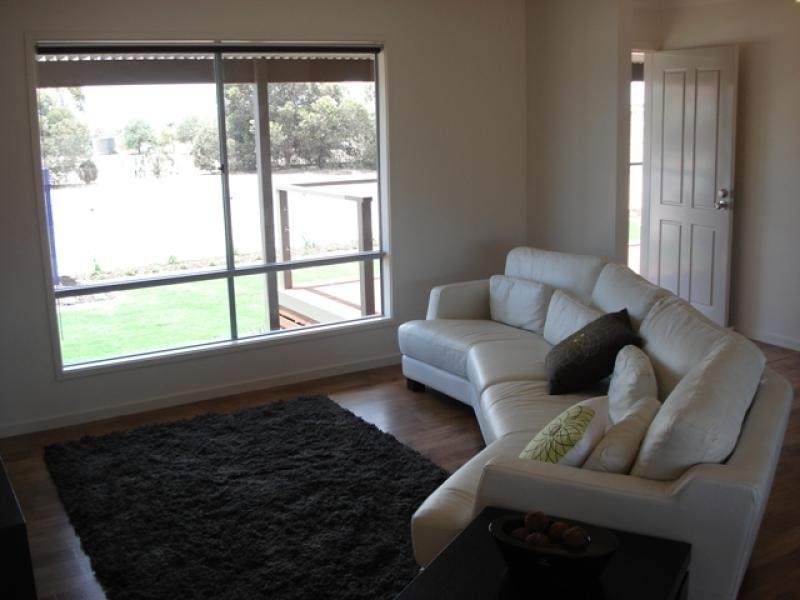 19 Rupara Street, Cowell SA 5602