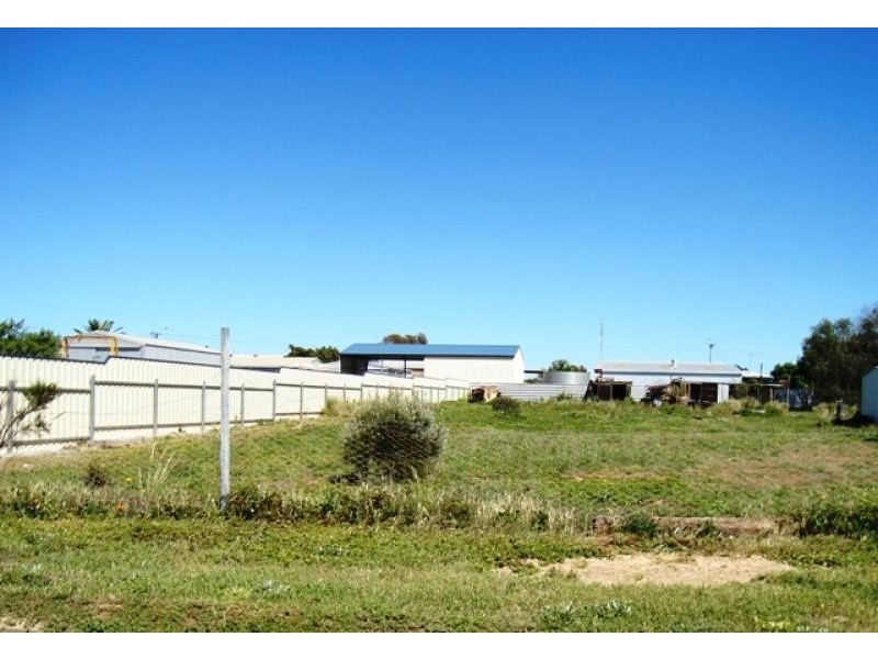 14 O’Connell Street, Cowell SA 5602
