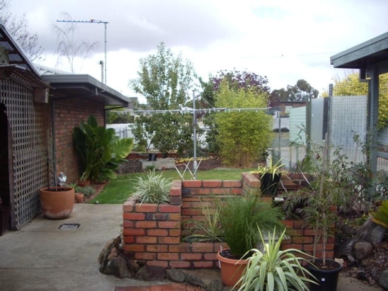 21 George Road, Ararat VIC 3377