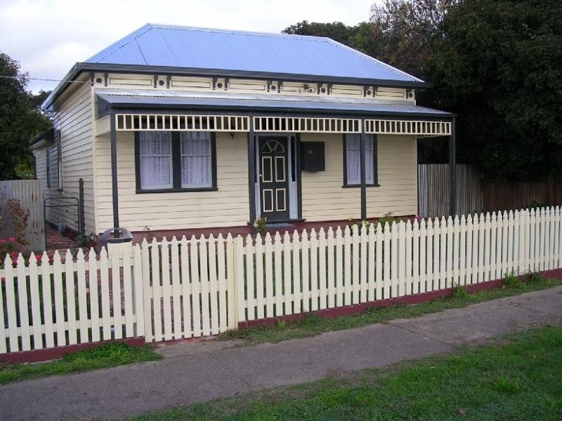 38 Palmer Street, Ararat VIC 3377