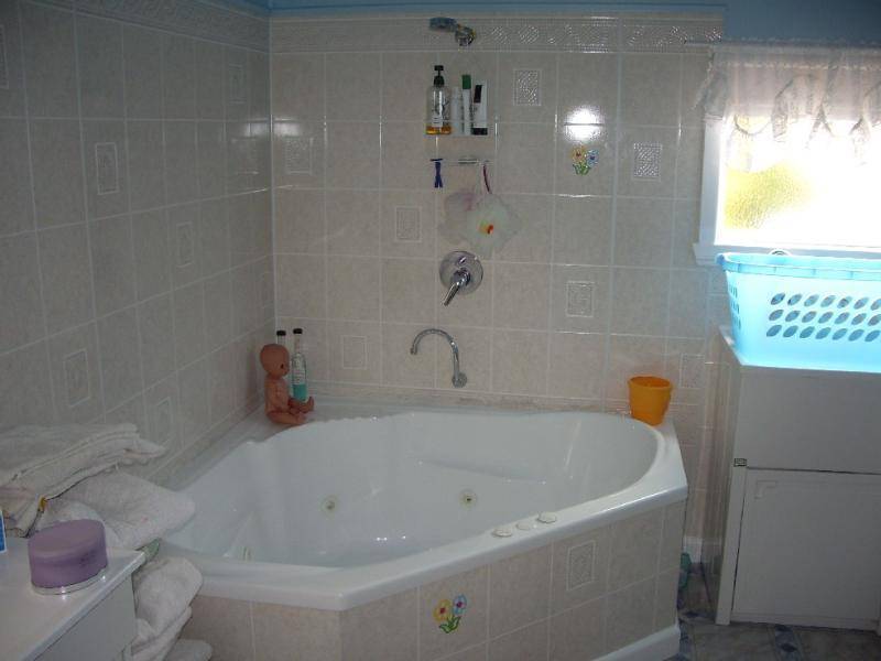 14 QUEEN STREET, Ararat VIC 3377