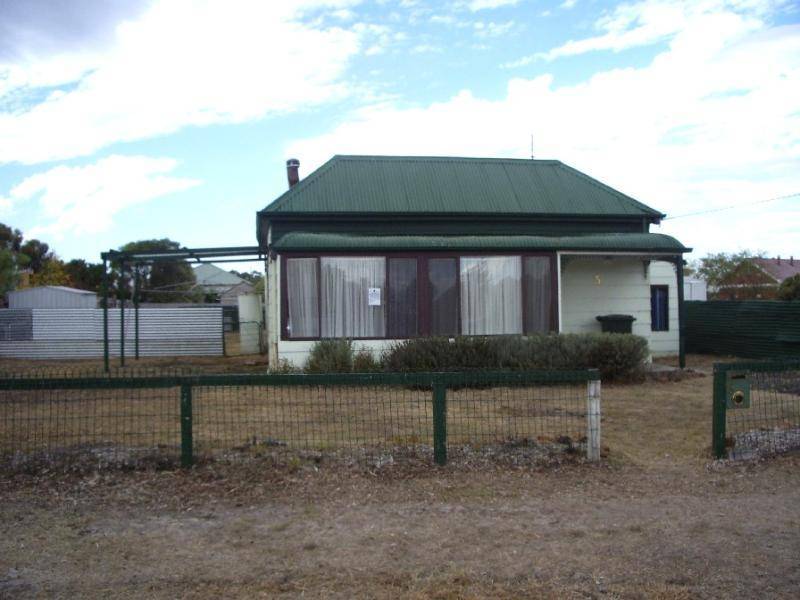 5 WARRANOOKE STREET, Willaura VIC 3379