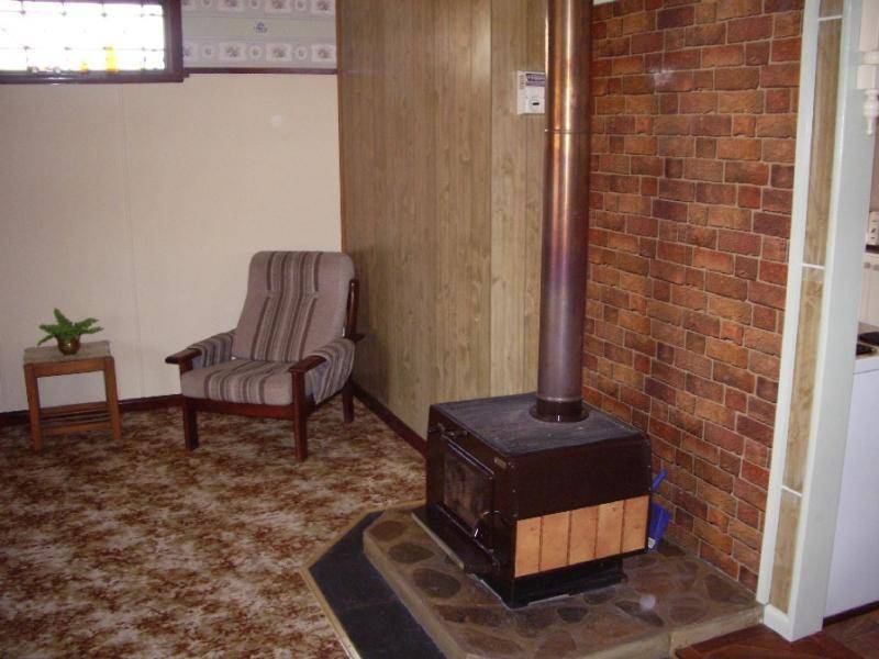 37 BYERLEY STREET, Elmhurst VIC 3469