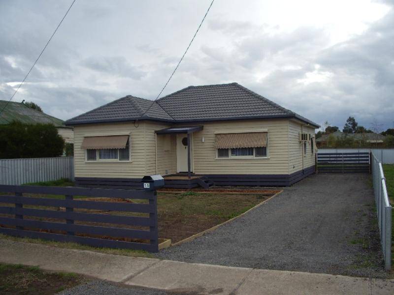 15 GRANO STREET, Ararat VIC 3377