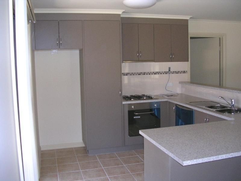 6 LOWE STREET, Ararat VIC 3377