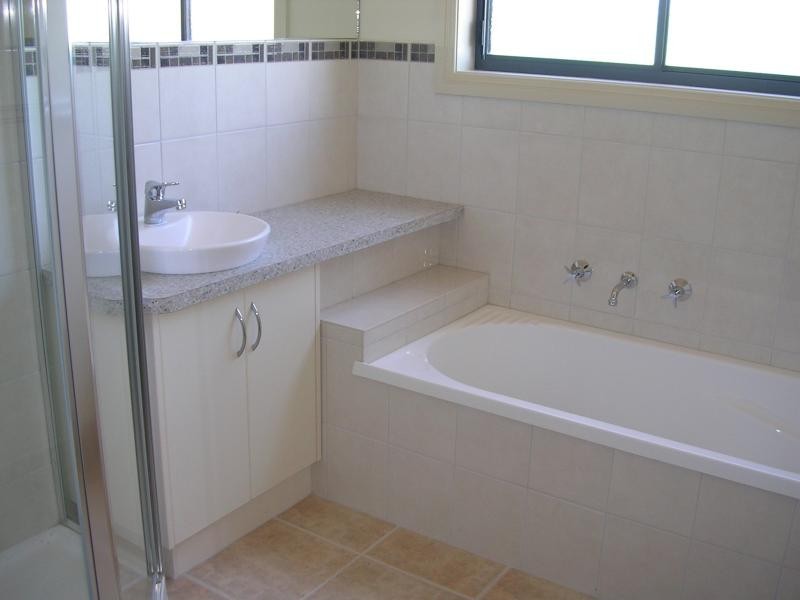 6 LOWE STREET, Ararat VIC 3377