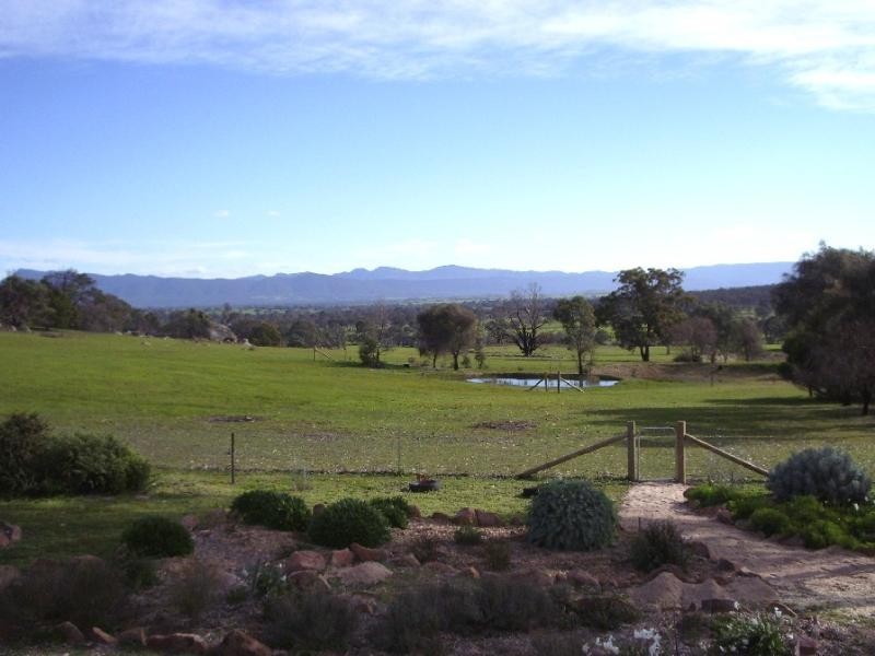 203 GRACES HILL ROAD, Great Western VIC 3377