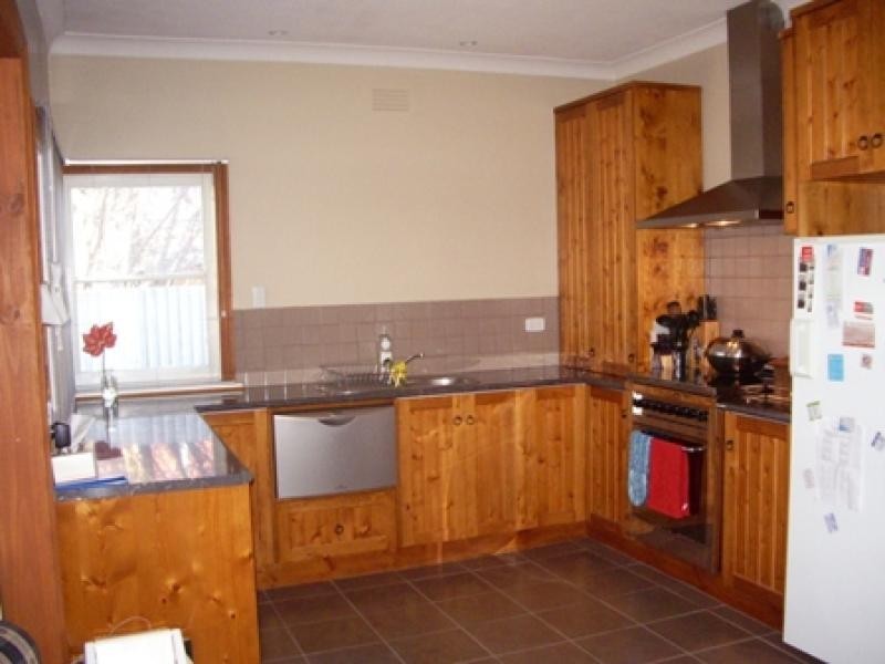 7 QUEENS AVENUE, Ararat VIC 3377