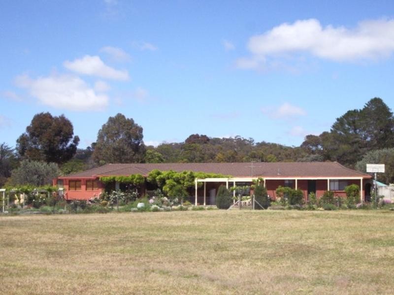 102 PICNIC ROAD, Ararat VIC 3377