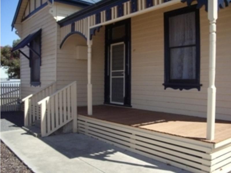49 ALBERT STREET, Ararat VIC 3377