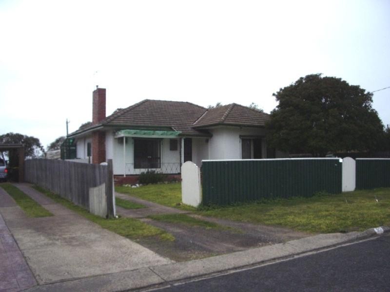 30 HEWITT STREET,, Ararat VIC 3377