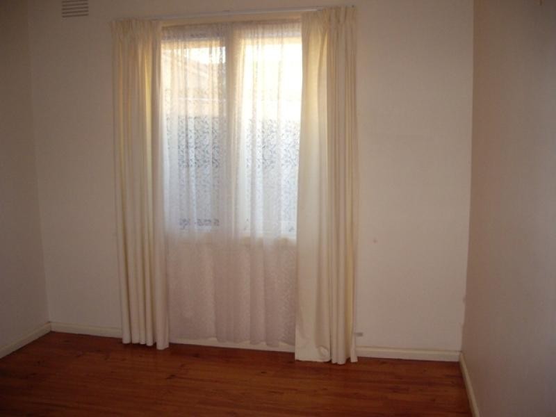 17 Vincent St, Ararat VIC 3377